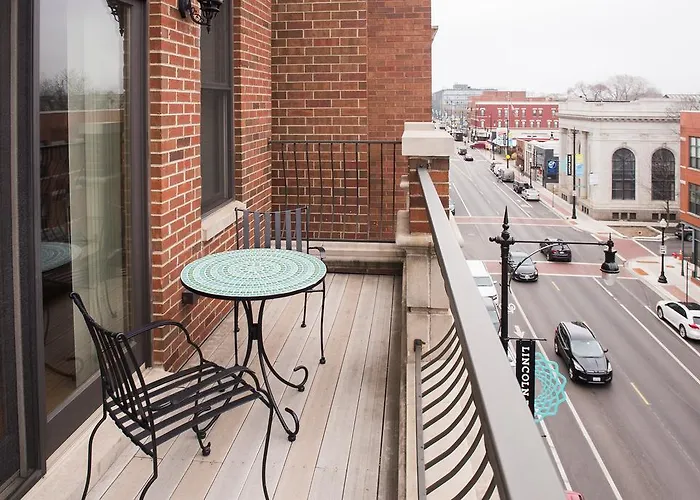 Sonder — Fullerton Chicago